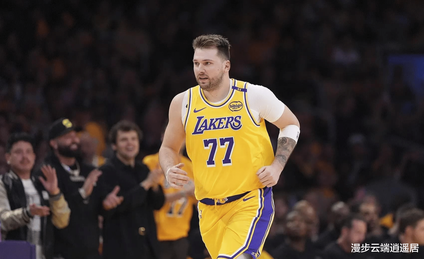 包含今晚体能课后,洛杉矶湖人复出首秀备战足总杯,更衣室稳定,球队文化再被提及的词条 包含今晚体能课后,洛杉矶湖人复出首秀备战足总杯,更衣室稳定,球队文化再被提及的词条